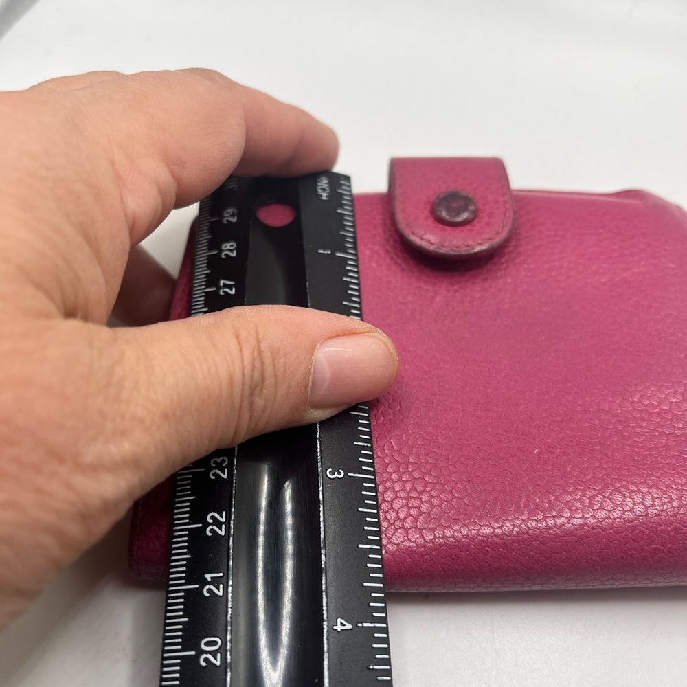 Chanel Pink Caviar Leather Wallet with Iconic CC Logo - Picture 9 of 9